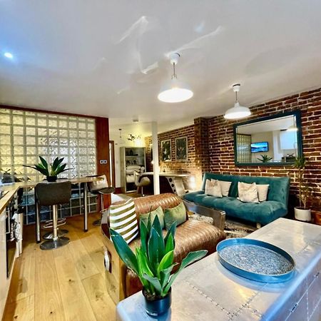 By The Beach Large Central Stylish Studio For 4 Guests Hove Exterior foto