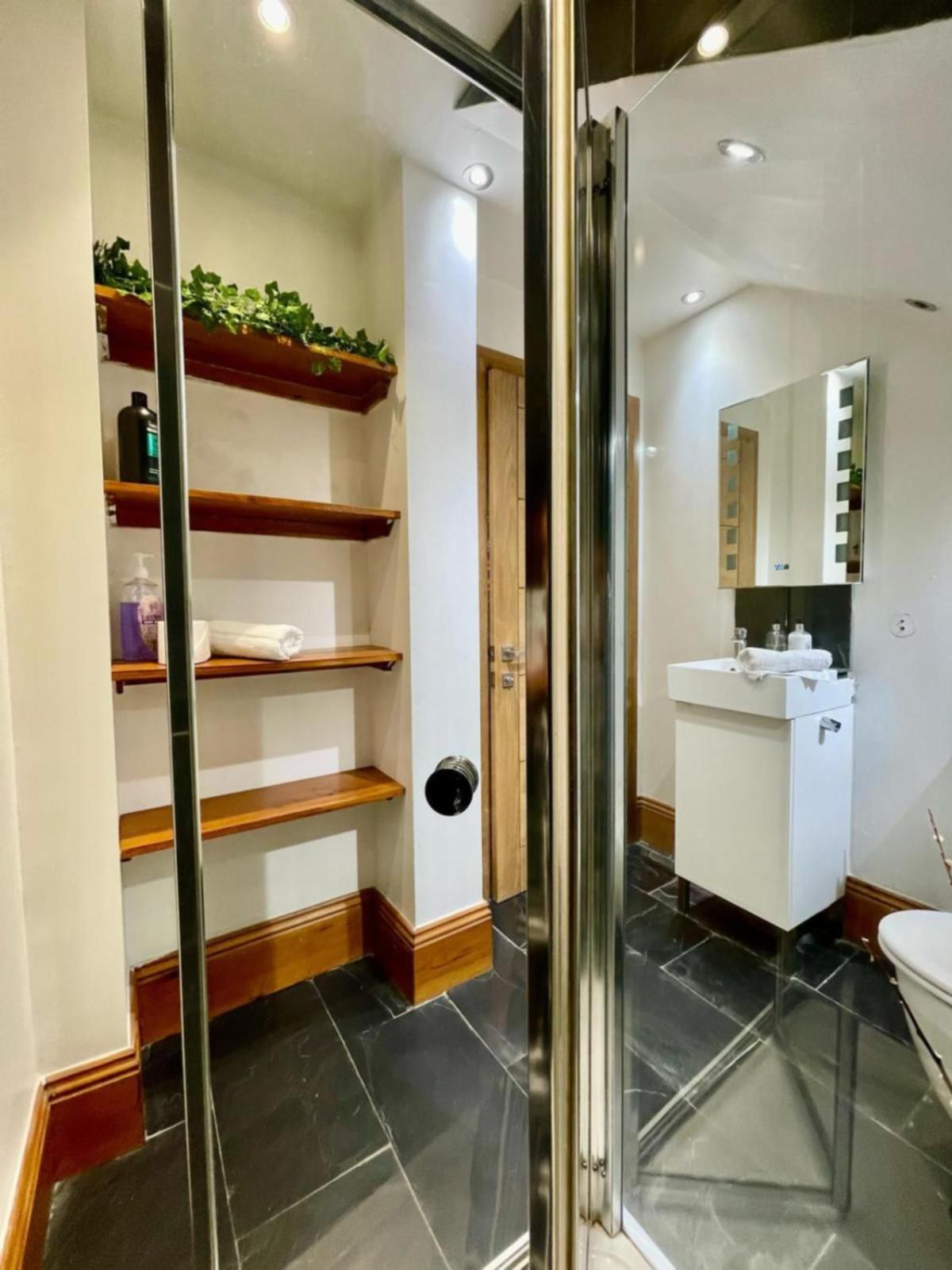 By The Beach Large Central Stylish Studio For 4 Guests Hove Exterior foto